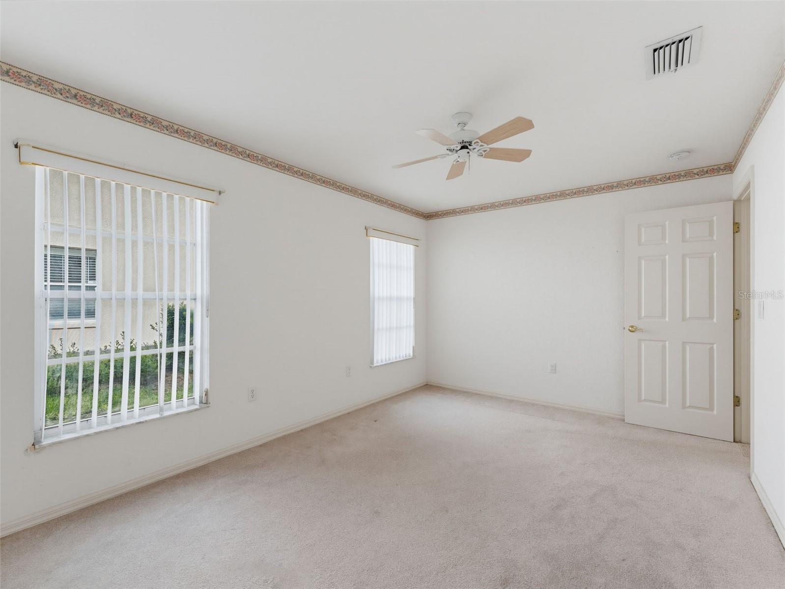 8425 DANBURY LN
