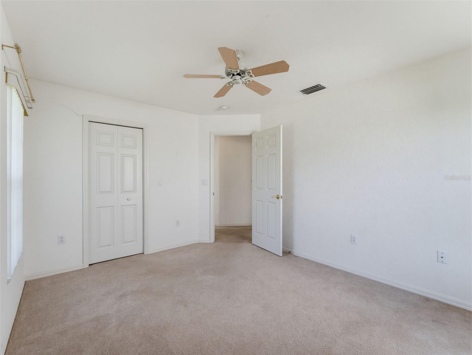 8425 DANBURY LN