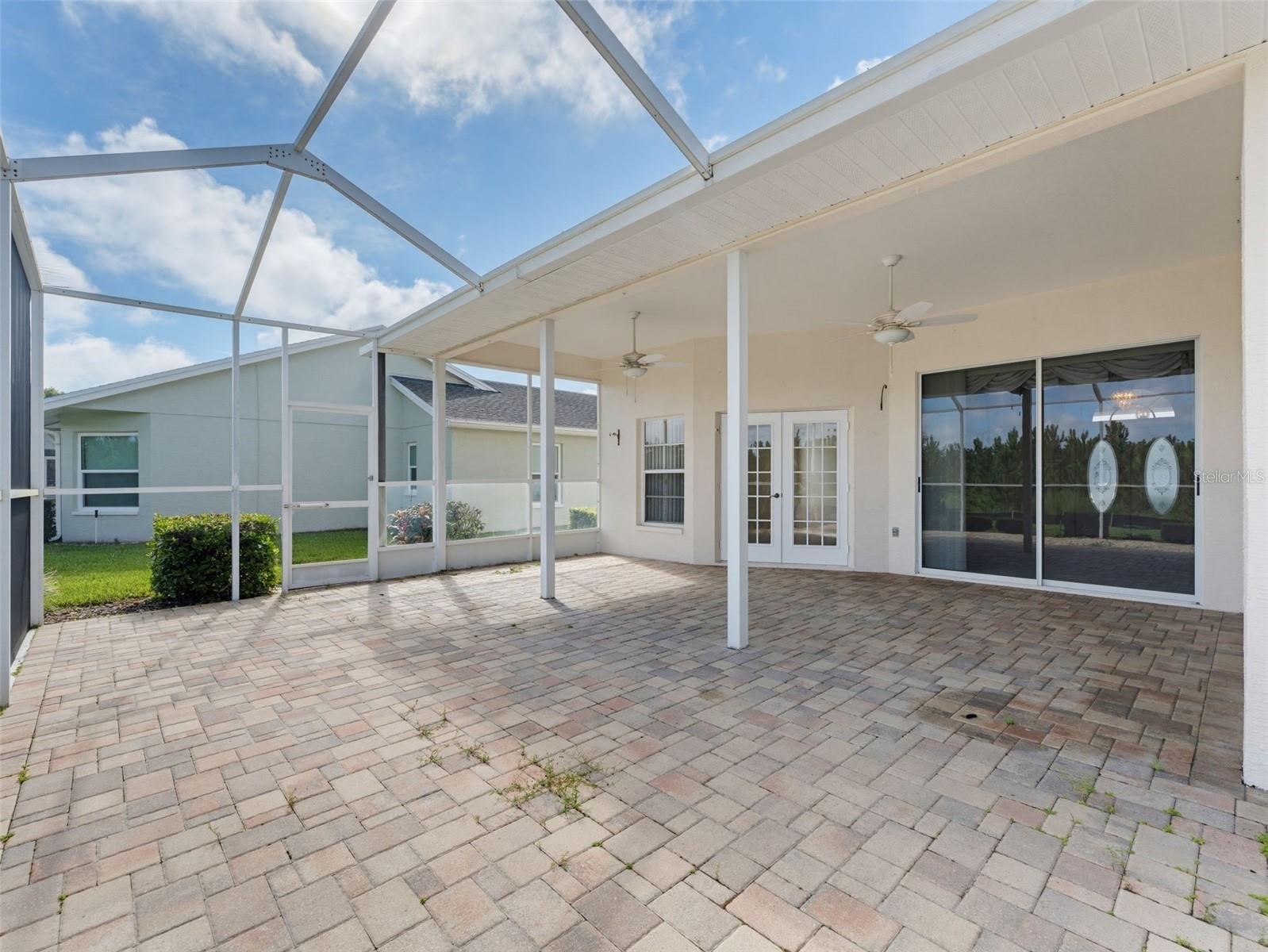 8425 DANBURY LN