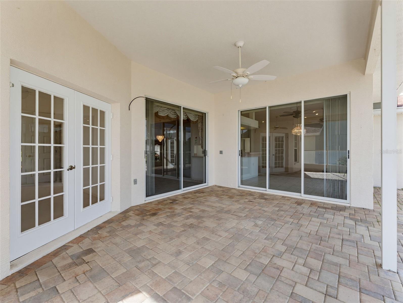 8425 DANBURY LN