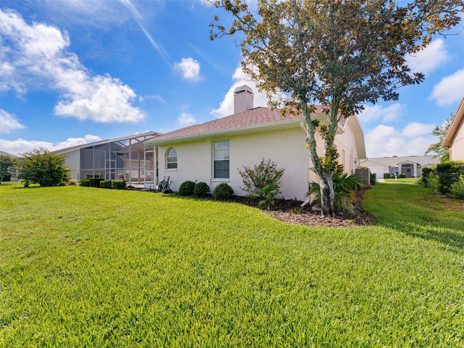 8425 DANBURY LN