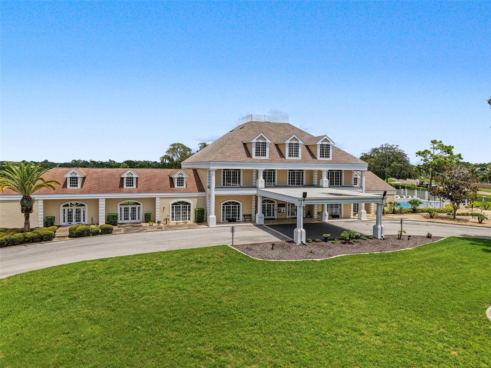 8425 DANBURY LN