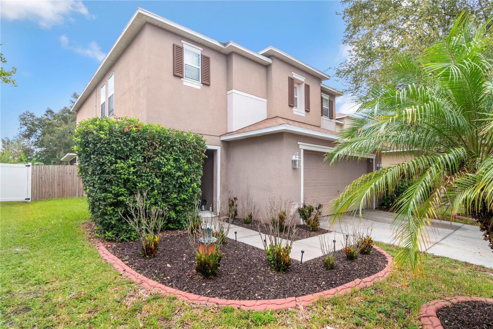 19604 TIMBERBLUFF DR