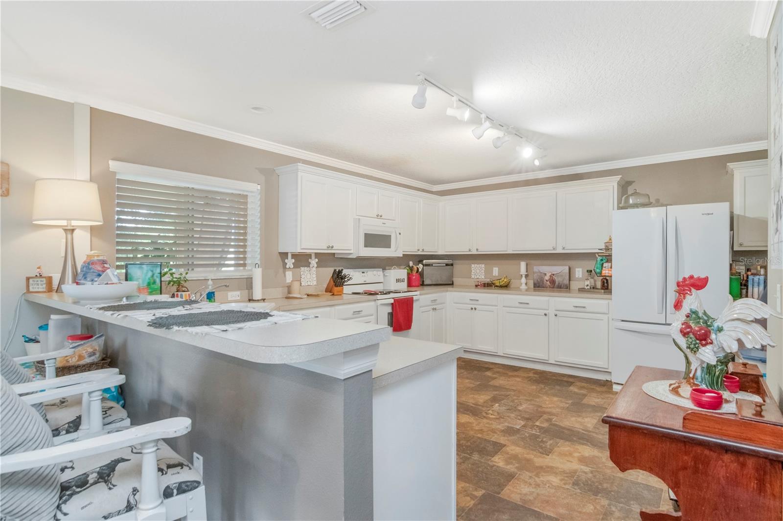 19604 TIMBERBLUFF DR