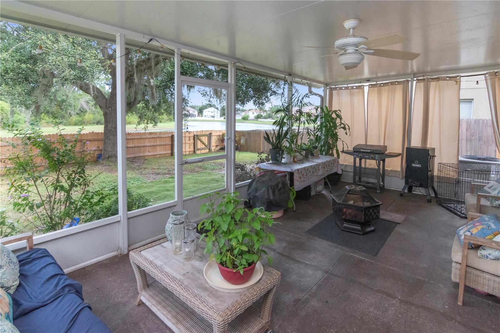 19604 TIMBERBLUFF DR