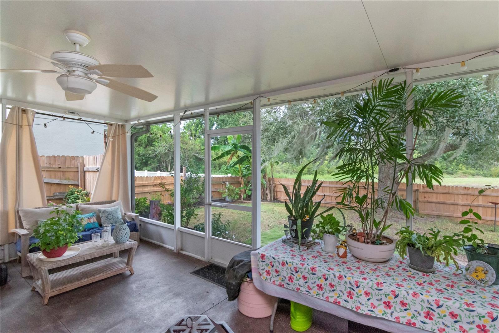 19604 TIMBERBLUFF DR