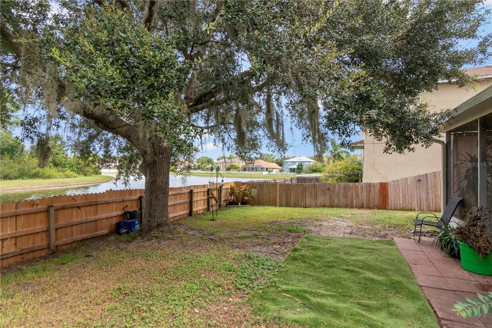 19604 TIMBERBLUFF DR