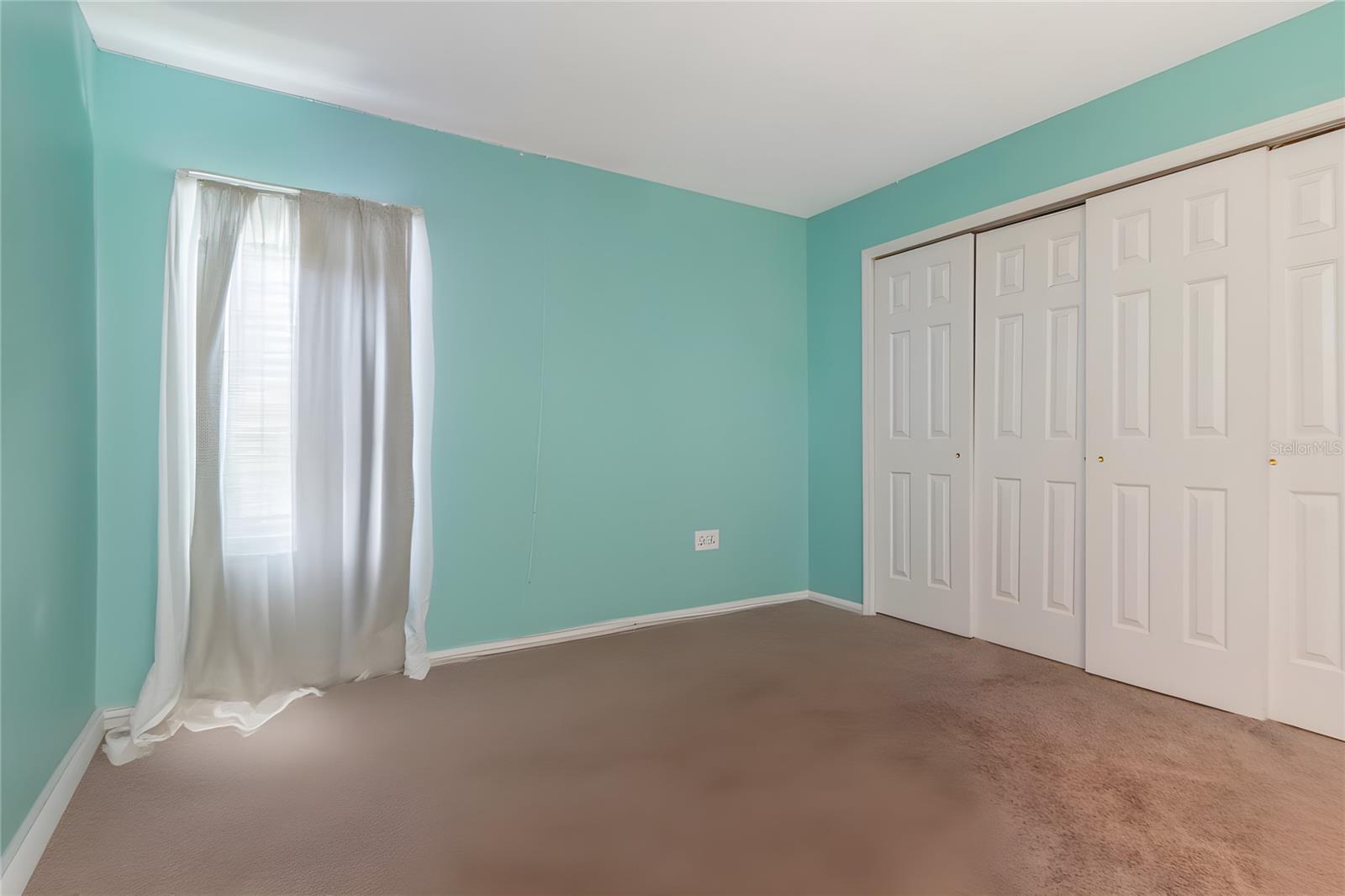 19604 TIMBERBLUFF DR