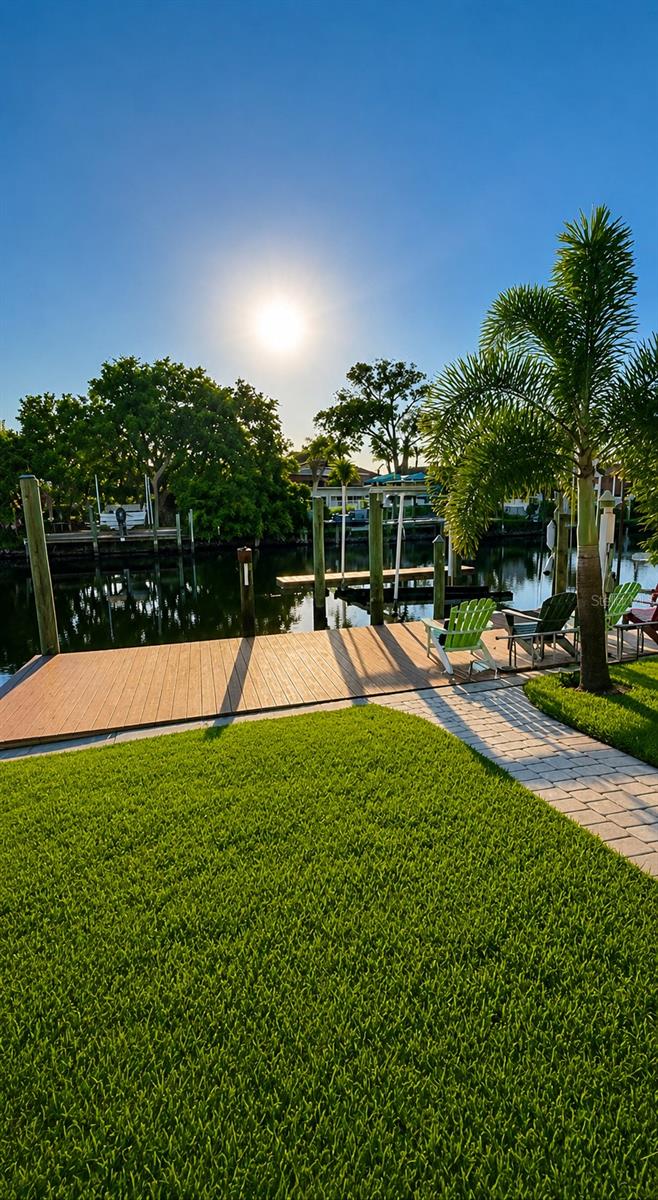 8715 DRIFTWOOD DR