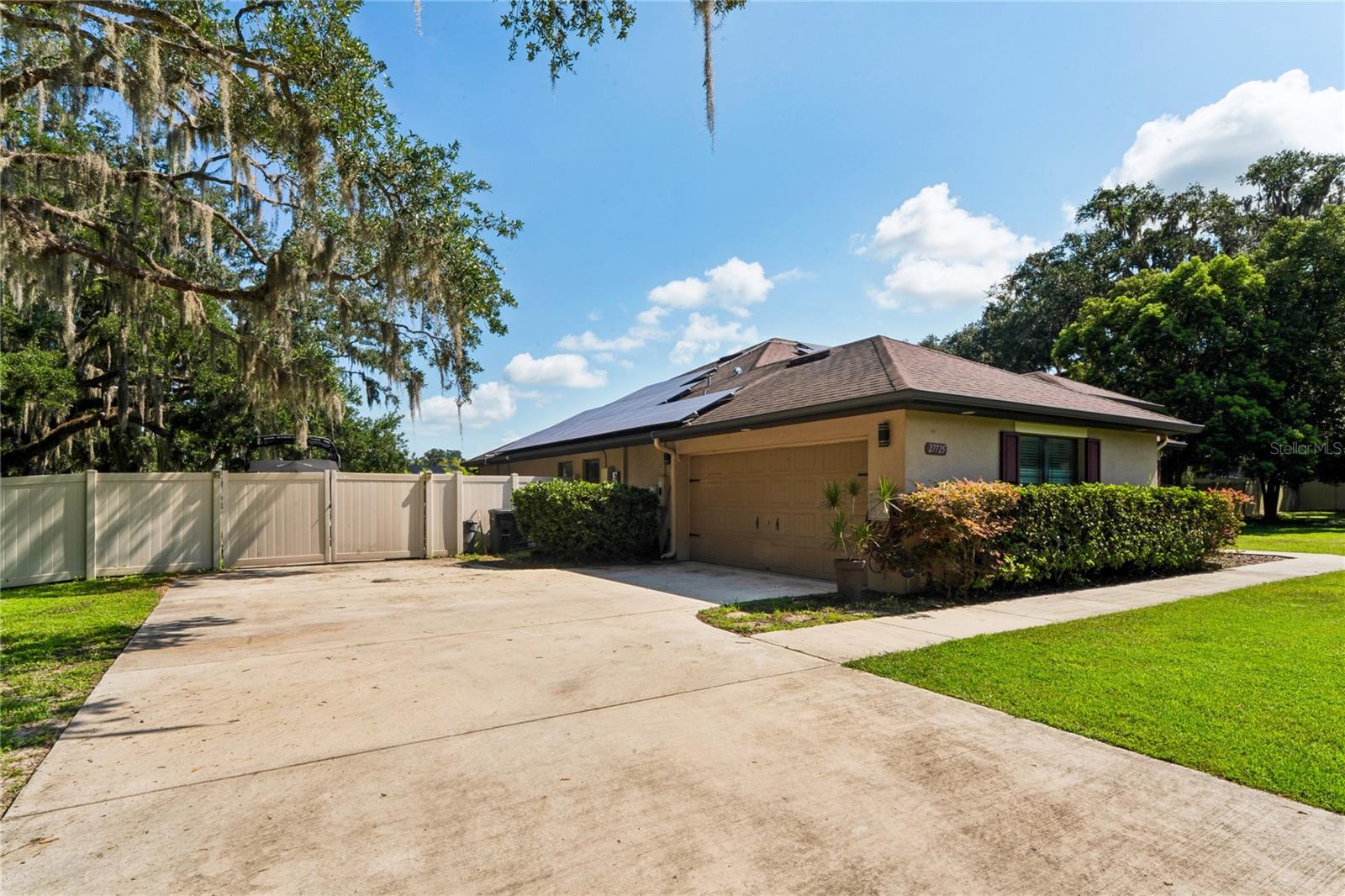 27725 CENTURY OAKS CT