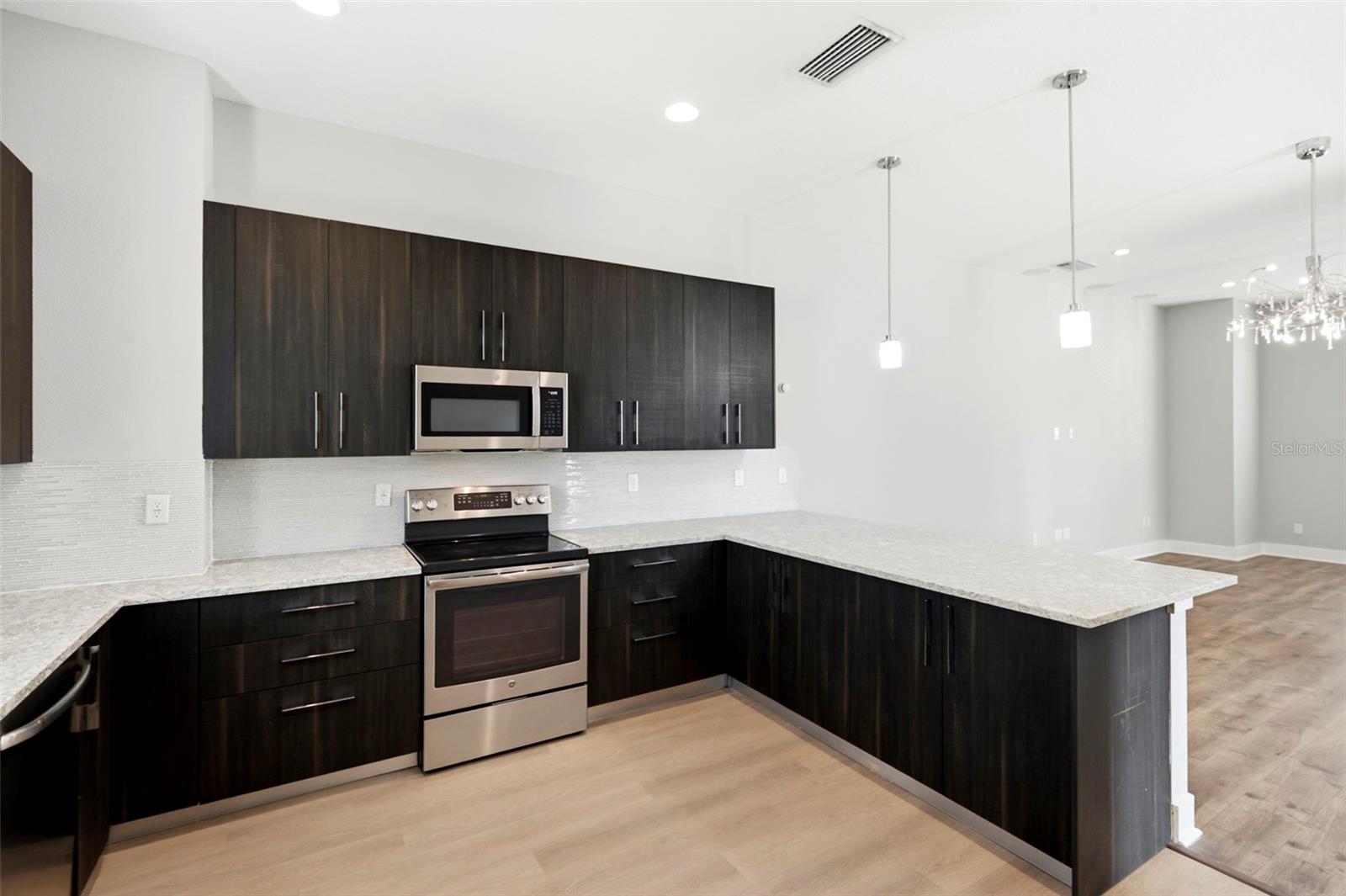 4810 W MCELROY AVE #7