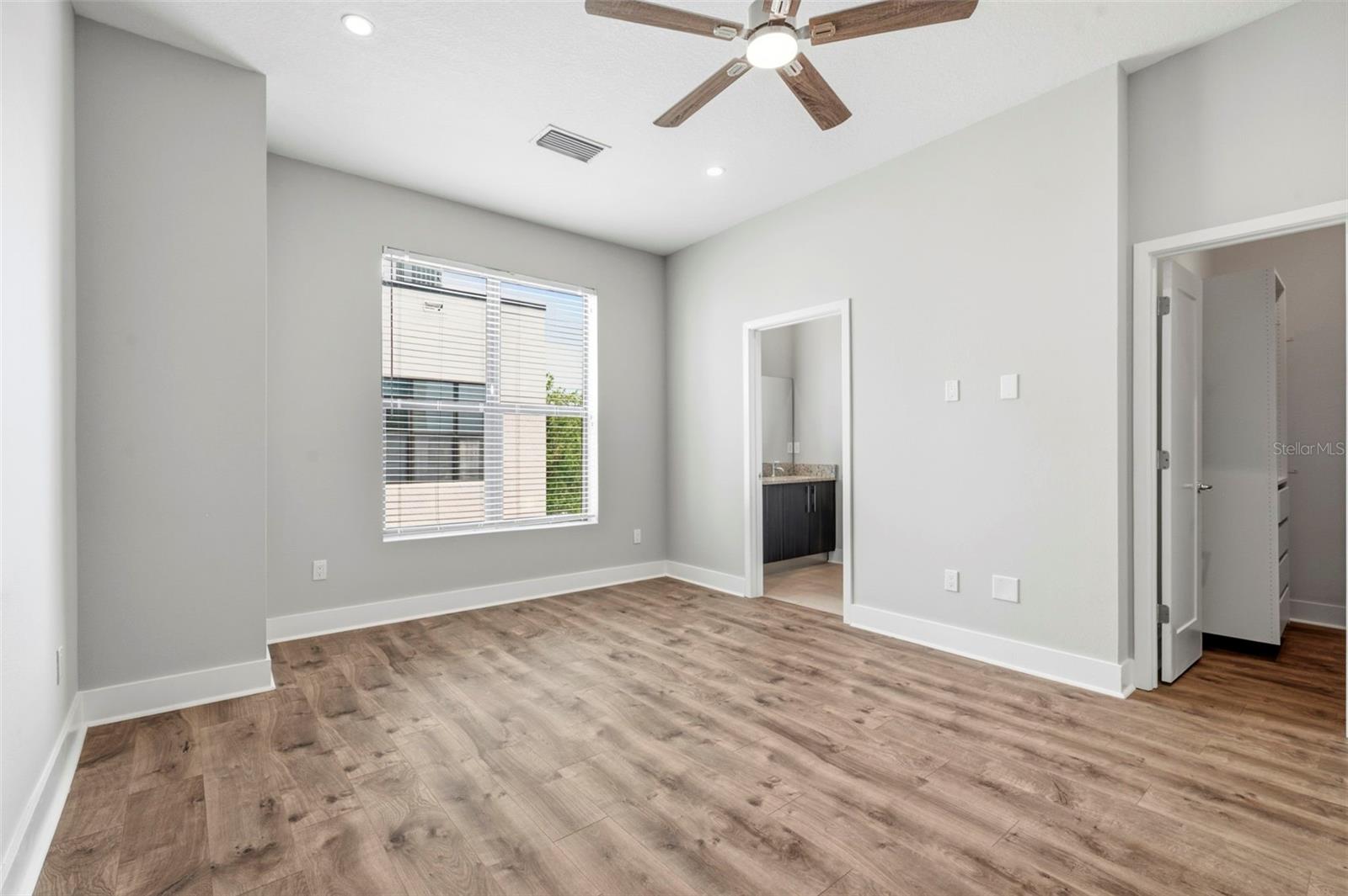 4810 W MCELROY AVE #7