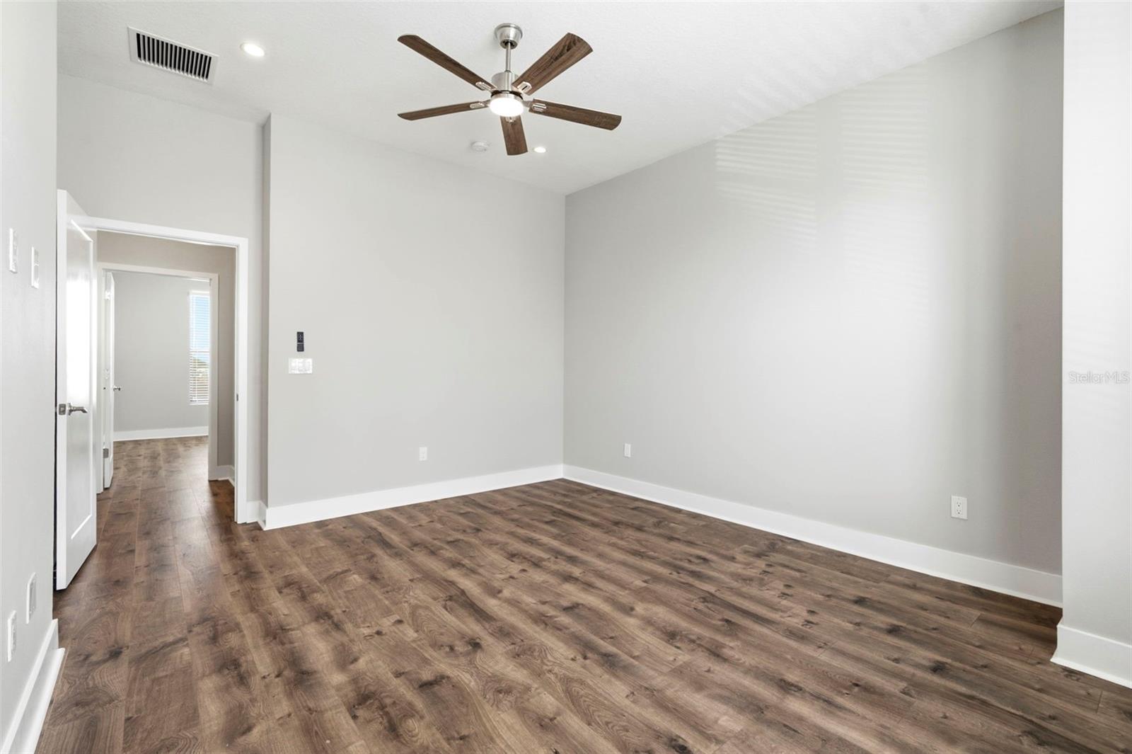 4810 W MCELROY AVE #7