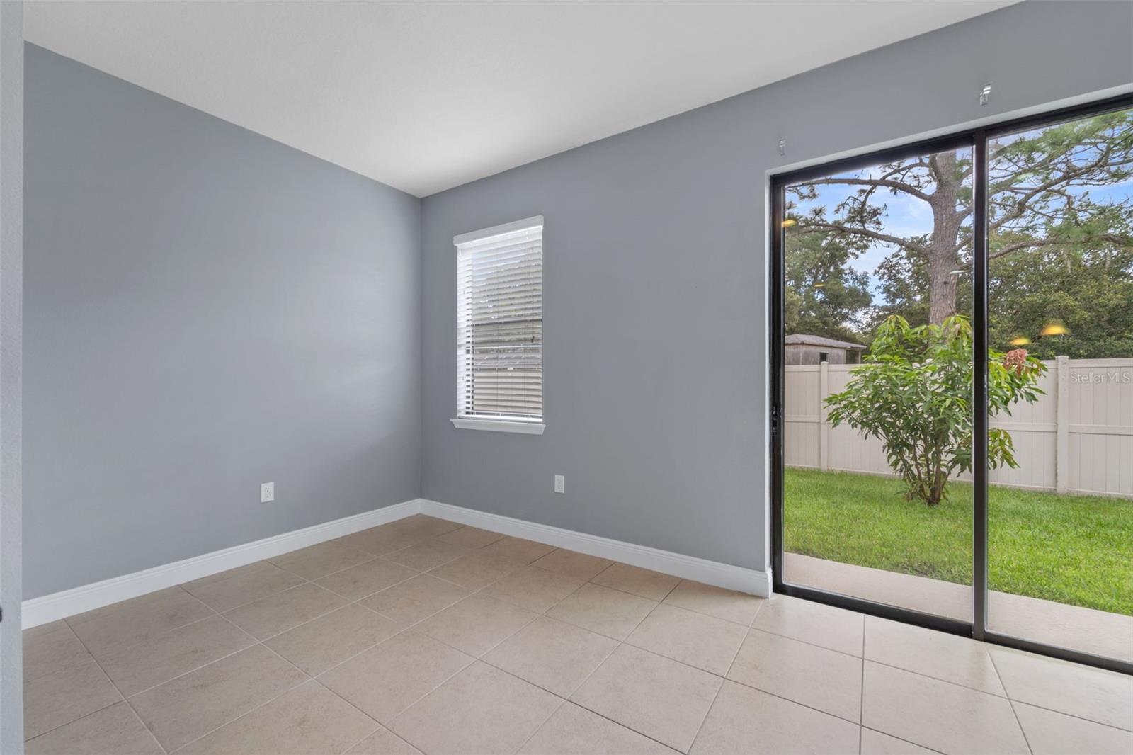 11006 TAHITI ISLE LN