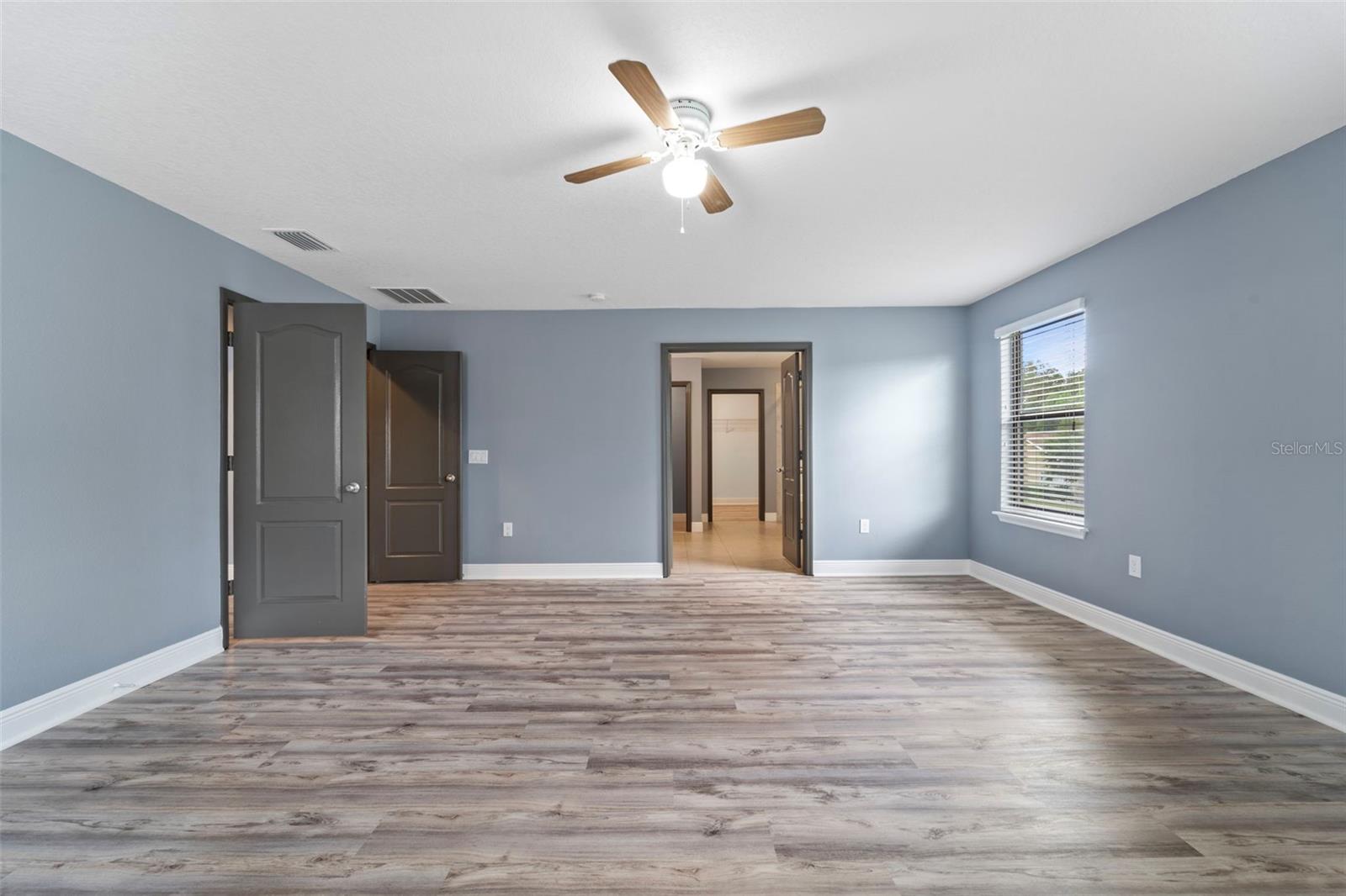 11006 TAHITI ISLE LN