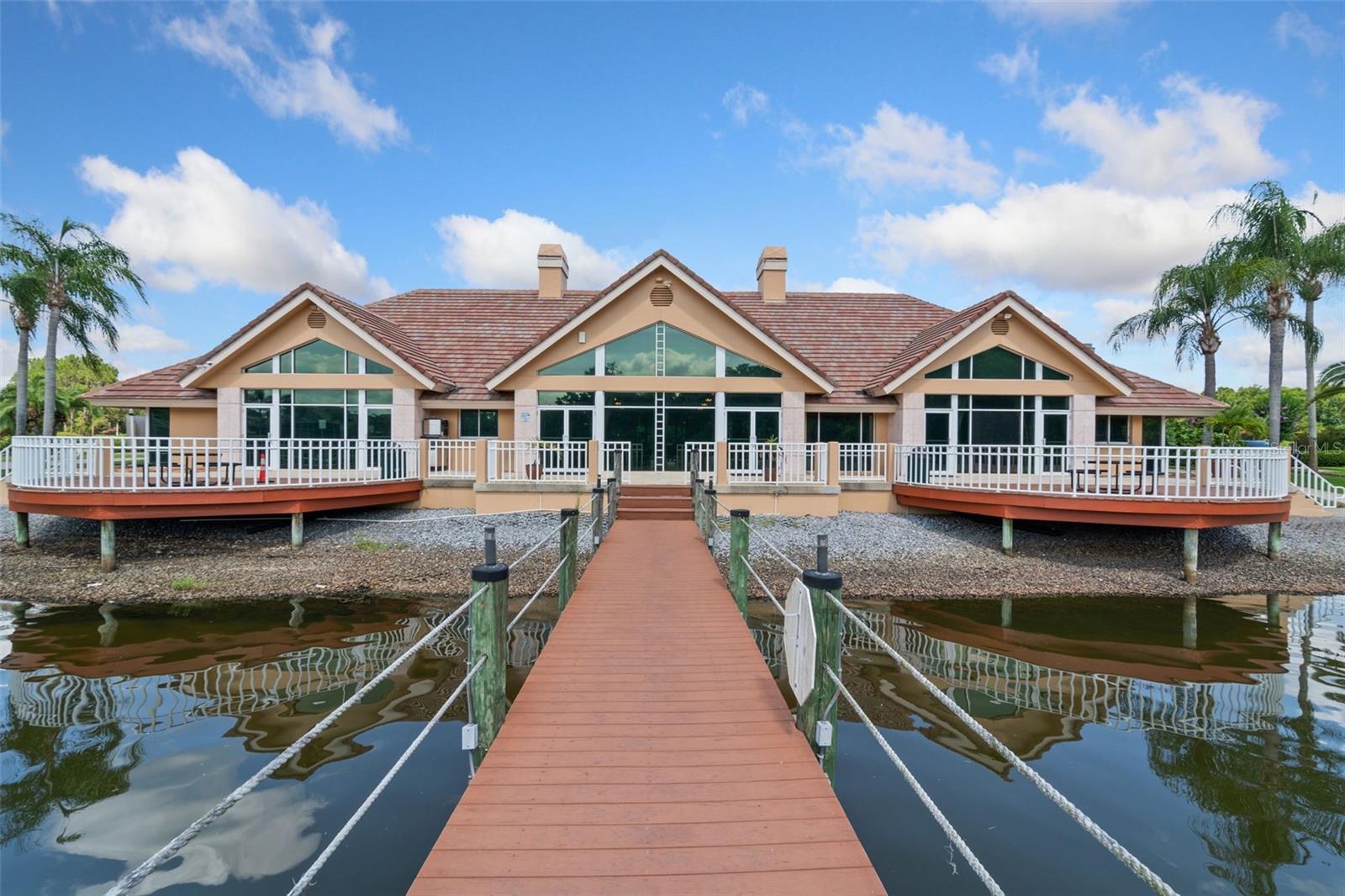 11006 TAHITI ISLE LN