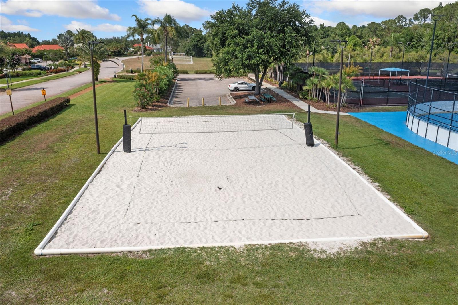 11006 TAHITI ISLE LN