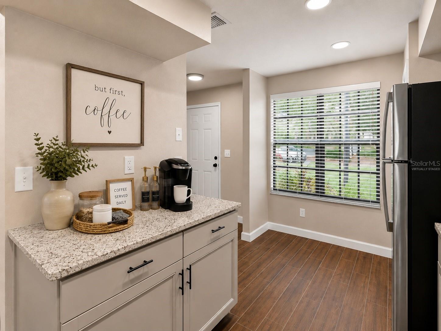 3324 LAUREL VIEW DR