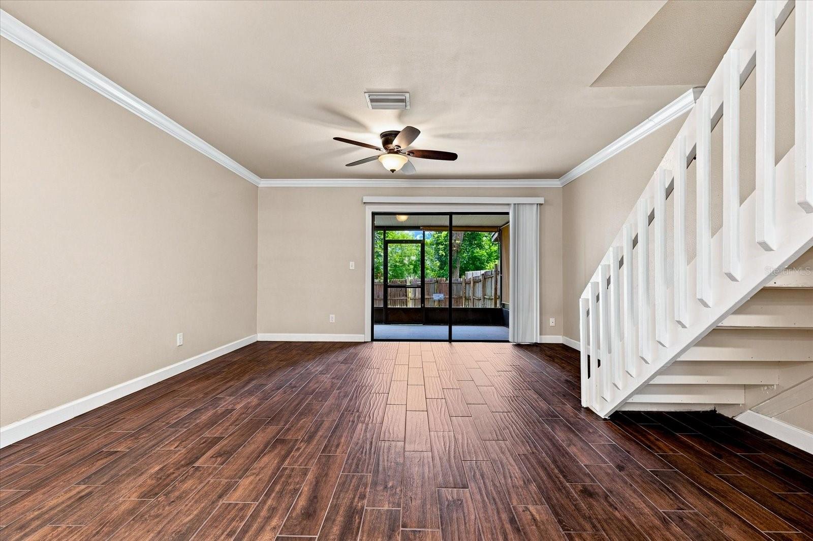 3324 LAUREL VIEW DR