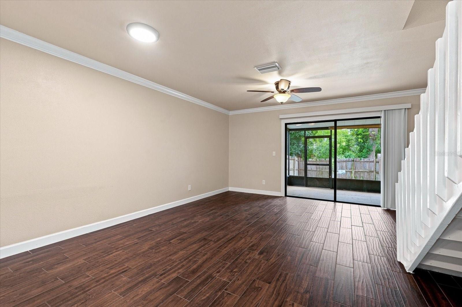 3324 LAUREL VIEW DR