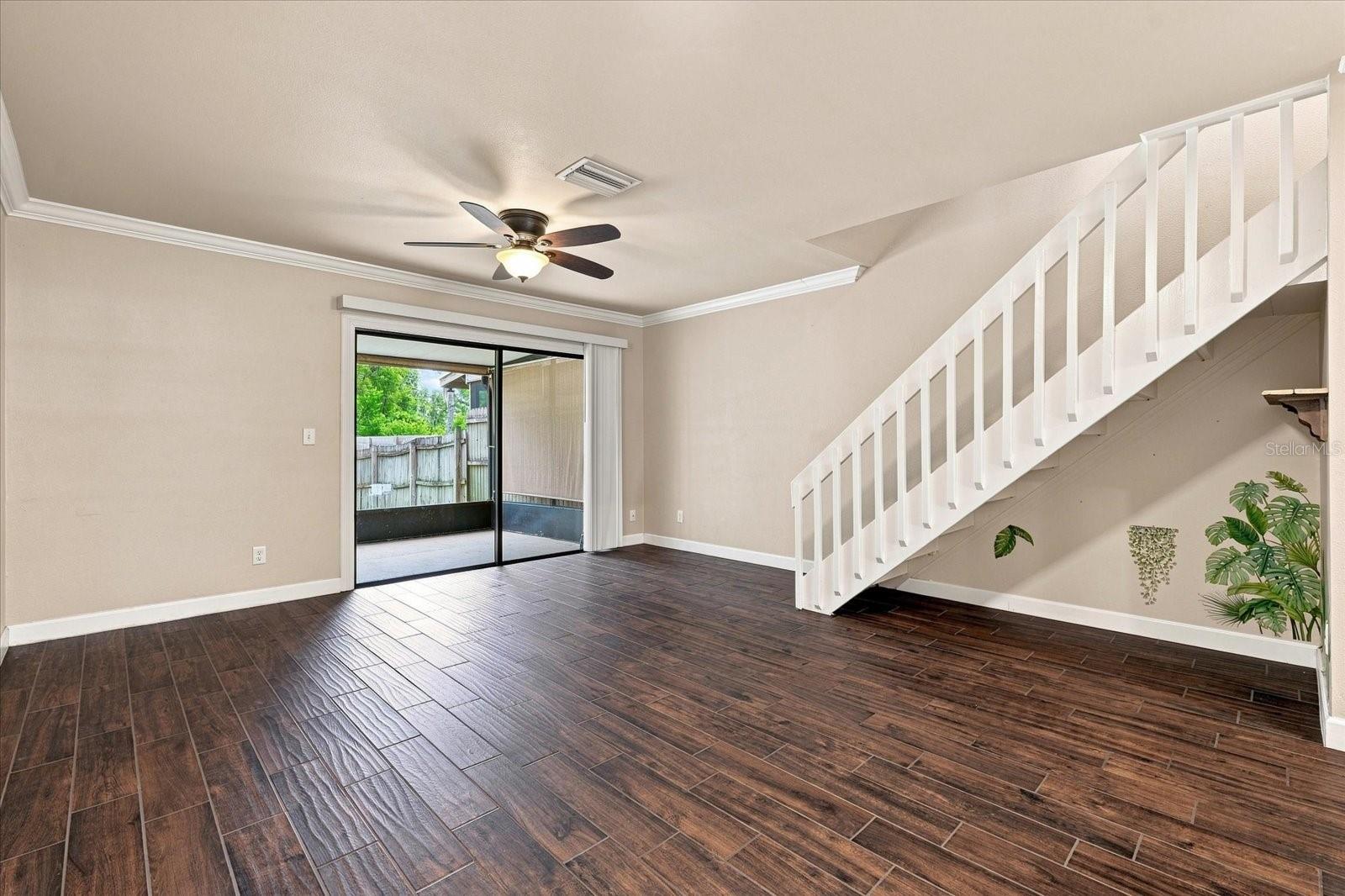3324 LAUREL VIEW DR