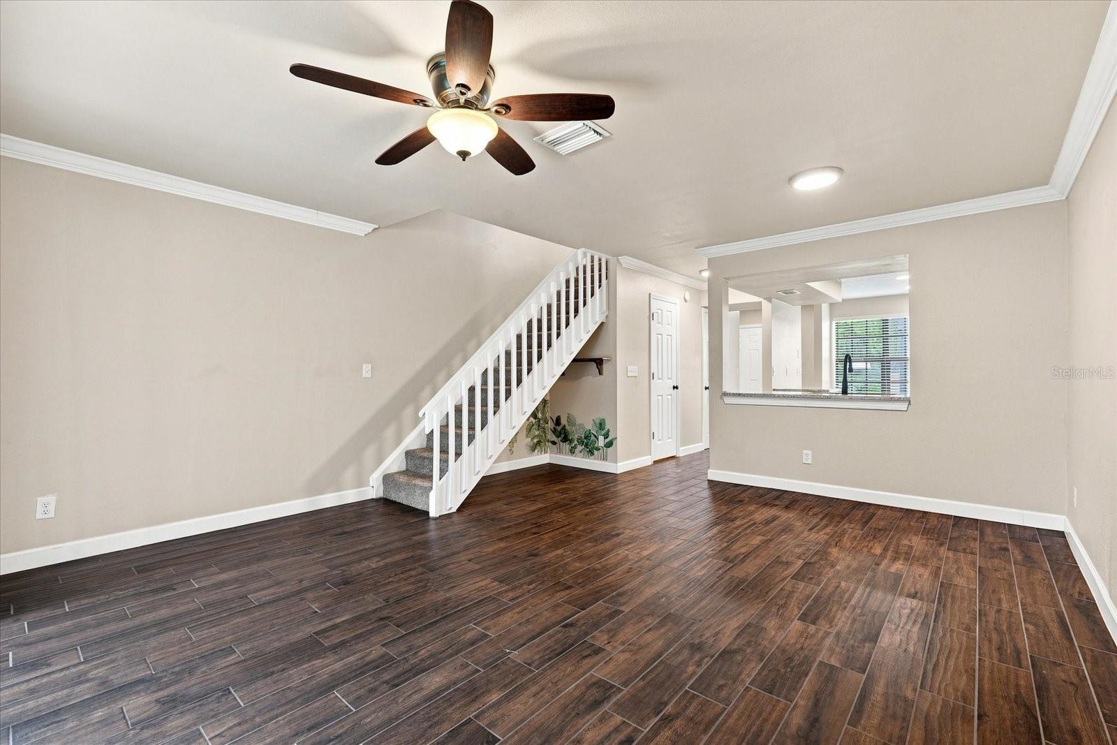 3324 LAUREL VIEW DR
