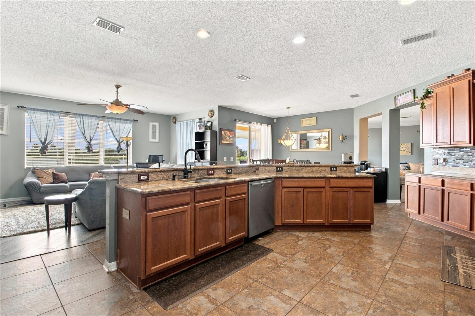 5321 SANDY SHELL DR