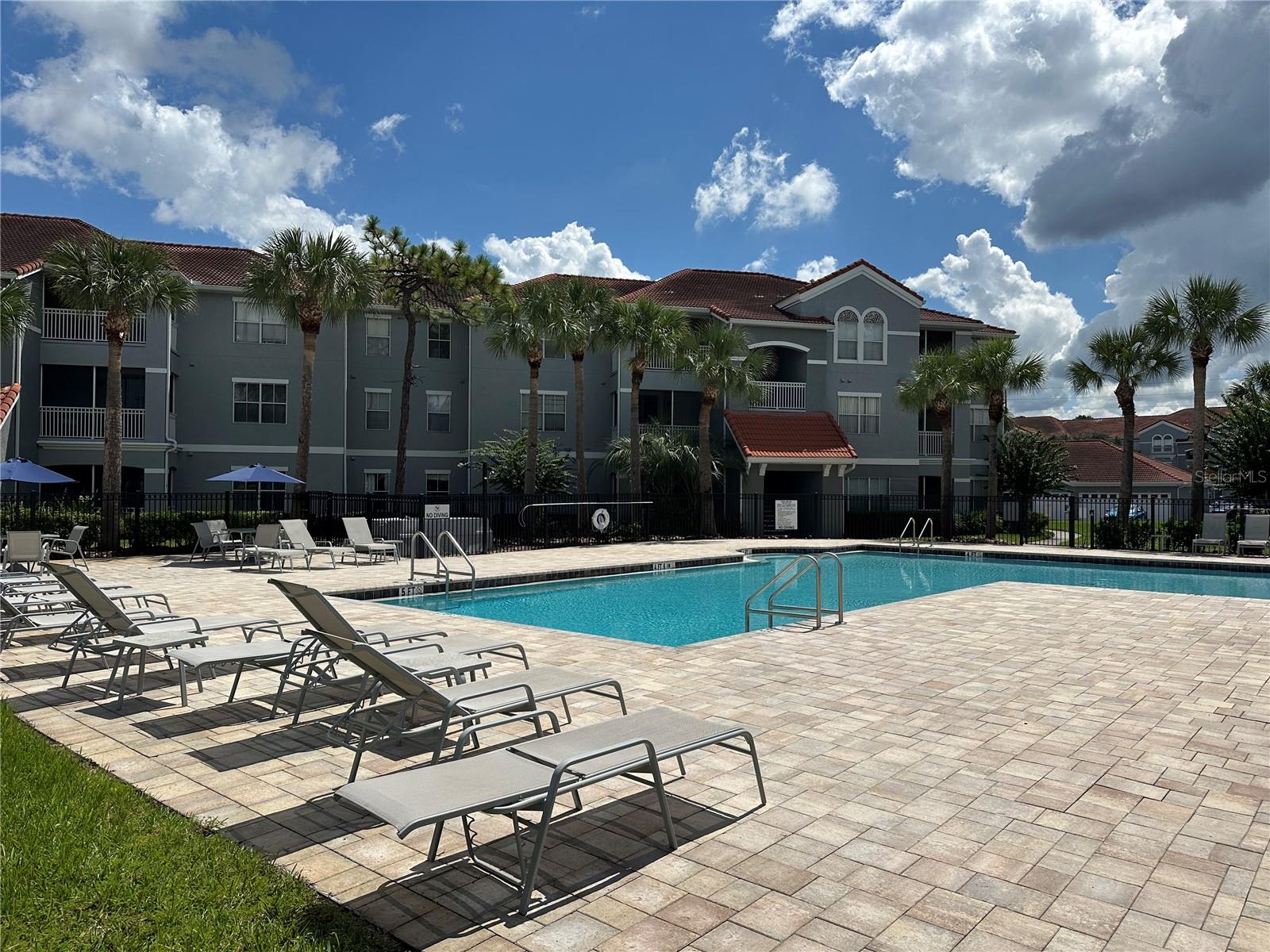 18001 RICHMOND PLACE DR #136