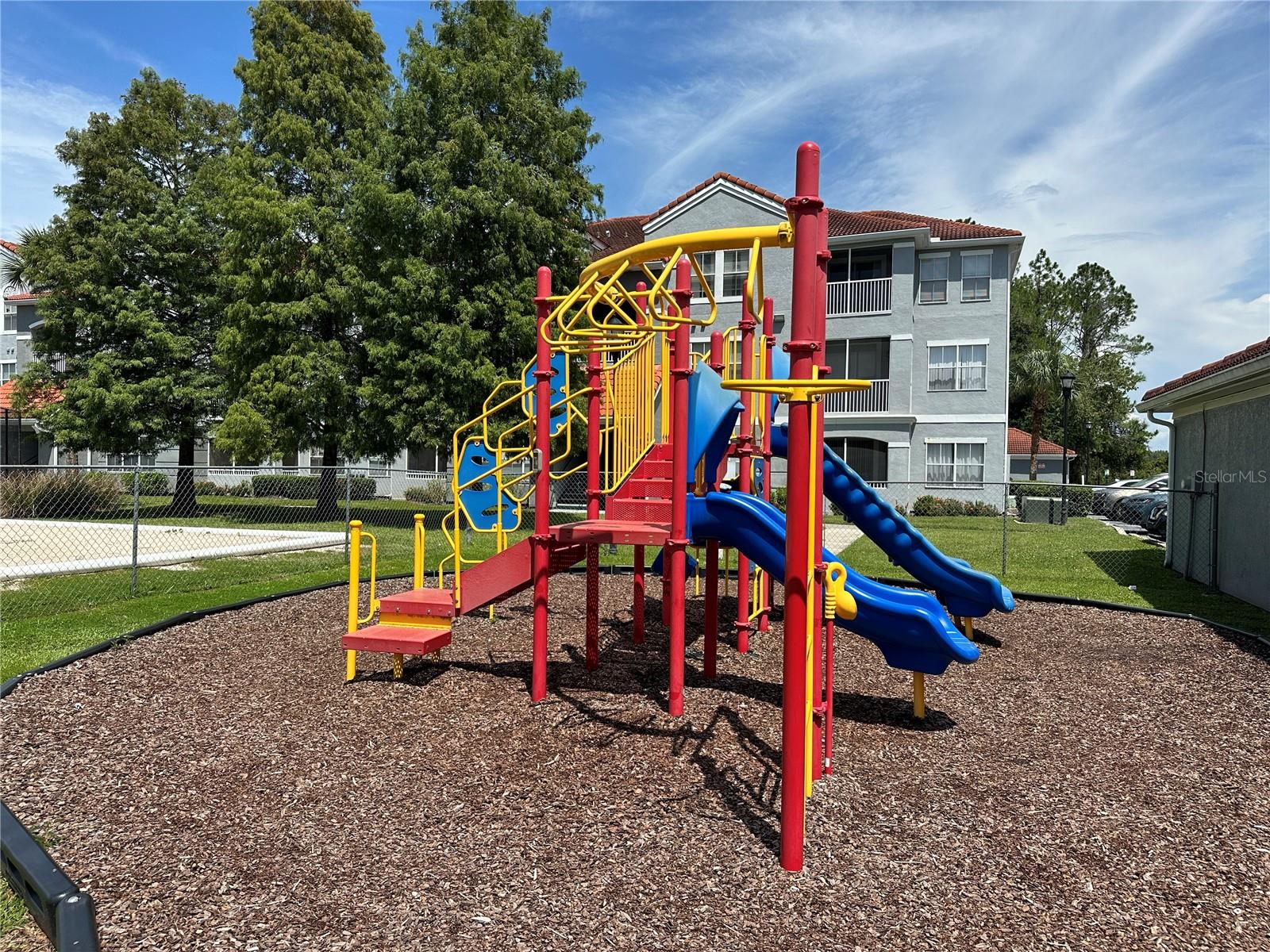 18001 RICHMOND PLACE DR #136