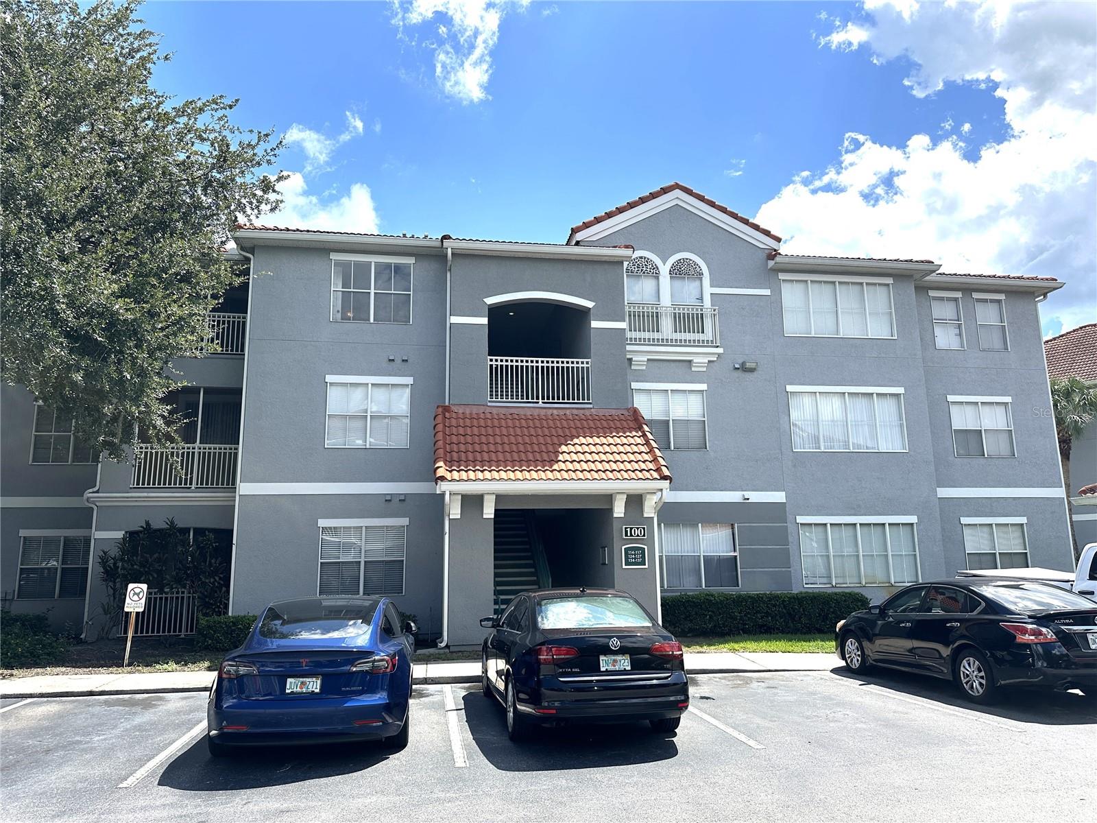 18001 RICHMOND PLACE DR #136
