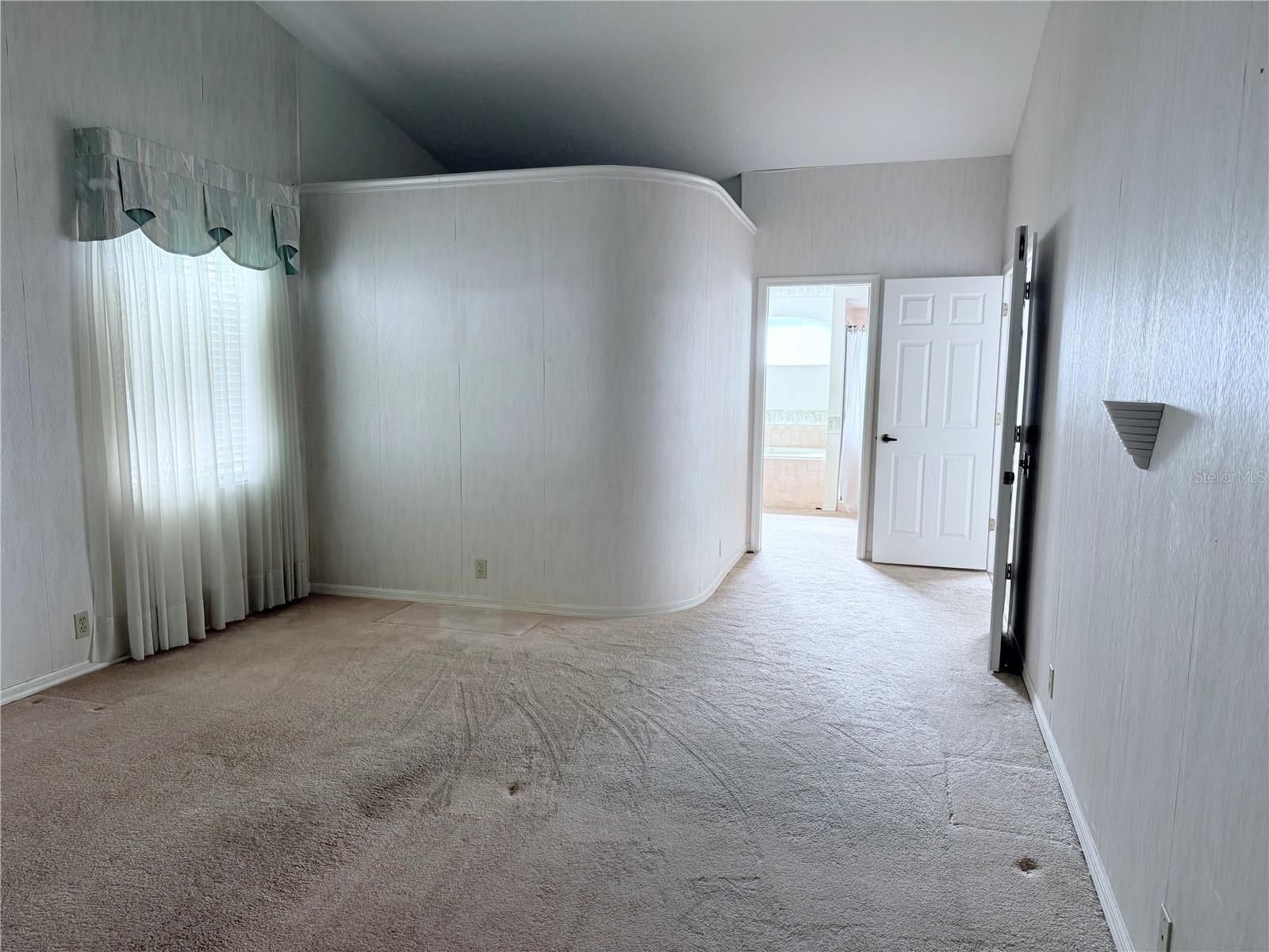 13928 TENNYSON DR