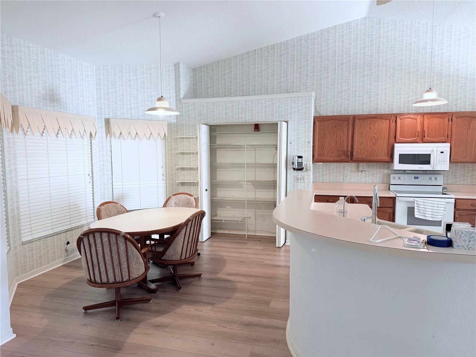 13928 TENNYSON DR