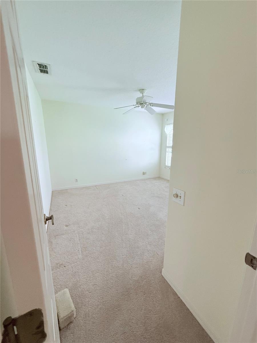 13928 TENNYSON DR