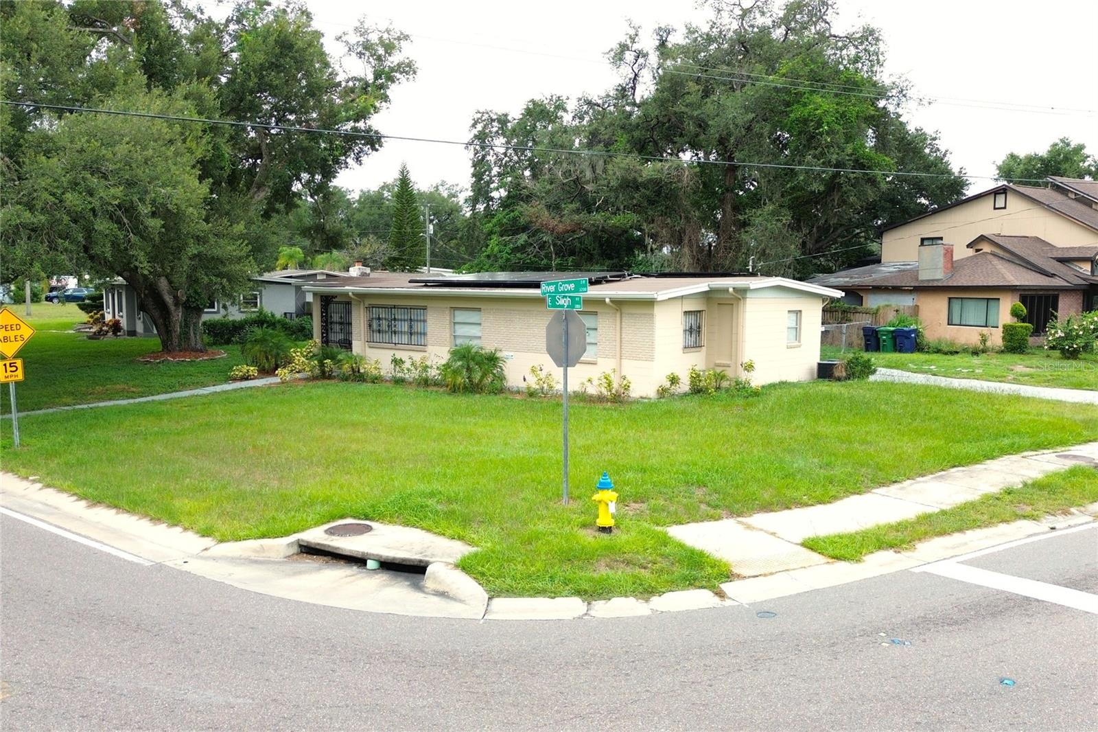 3201 RIVER GROVE DR