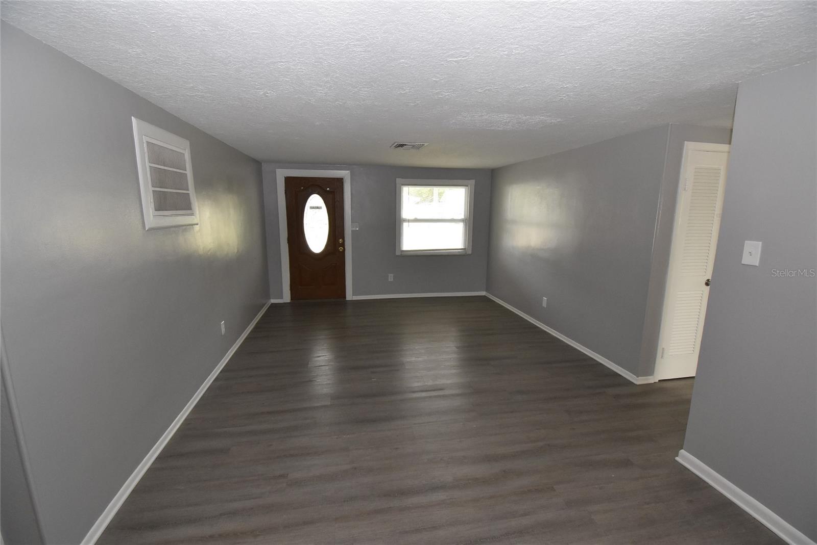 11025 PICKERING LN