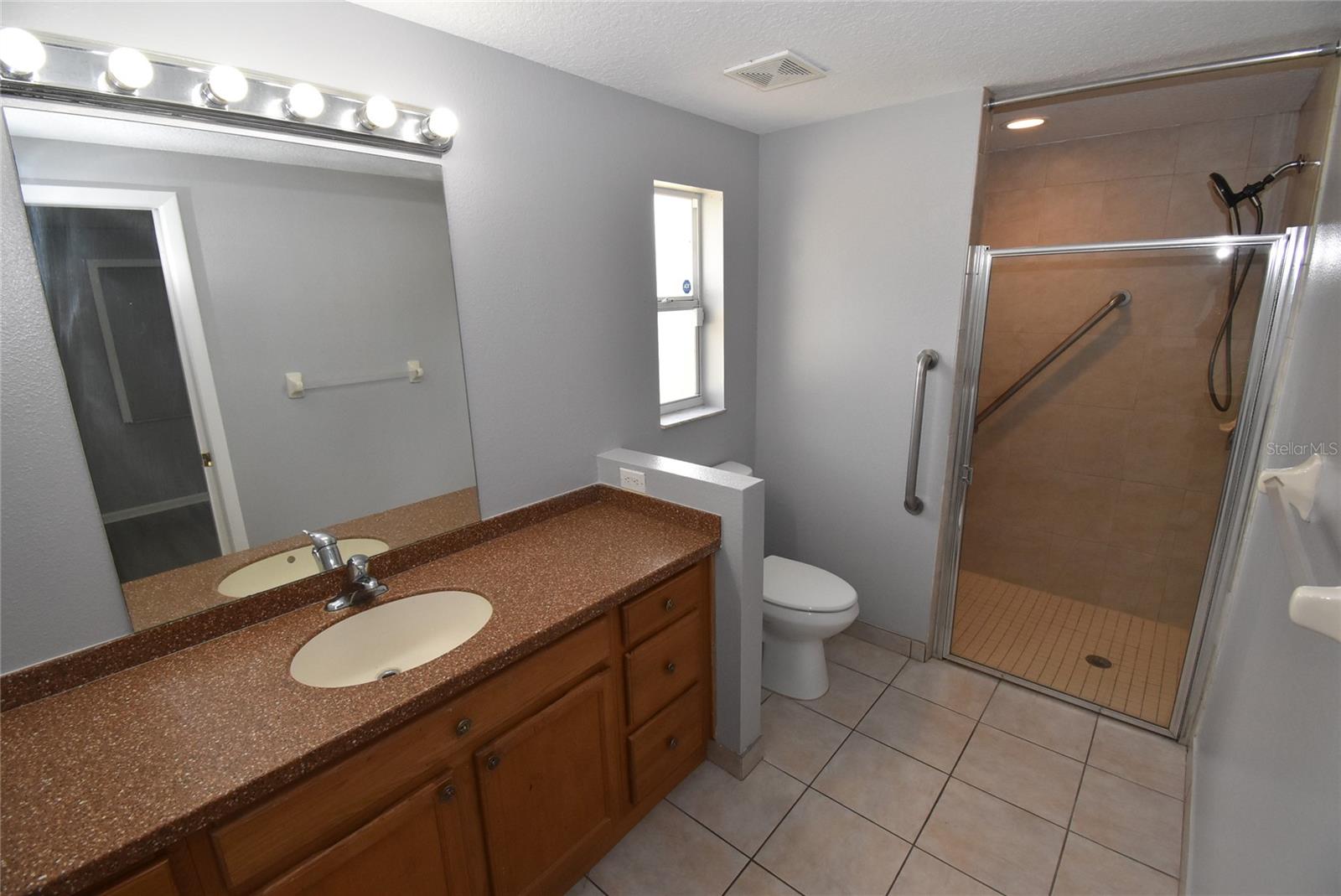 11025 PICKERING LN