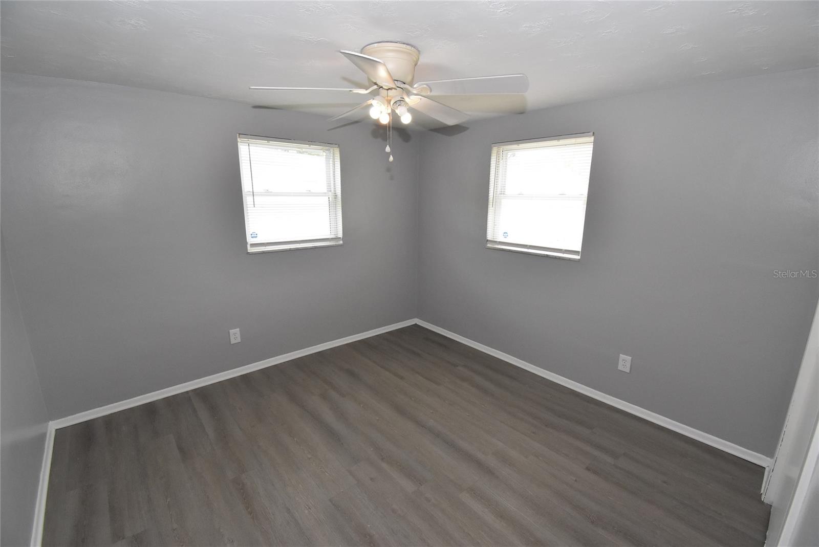 11025 PICKERING LN