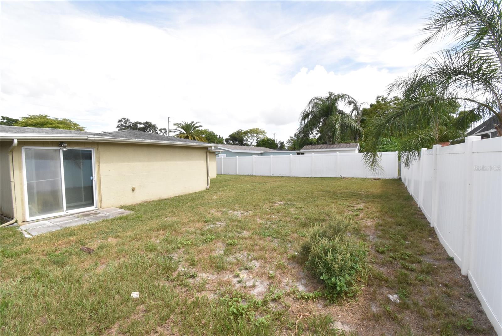 11025 PICKERING LN