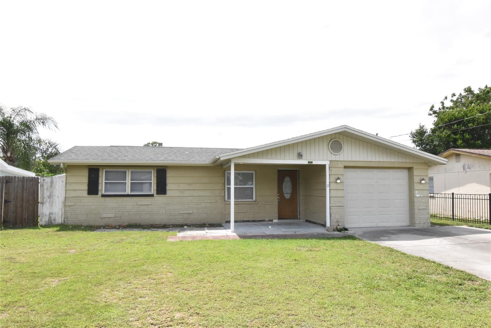 11025 PICKERING LN
