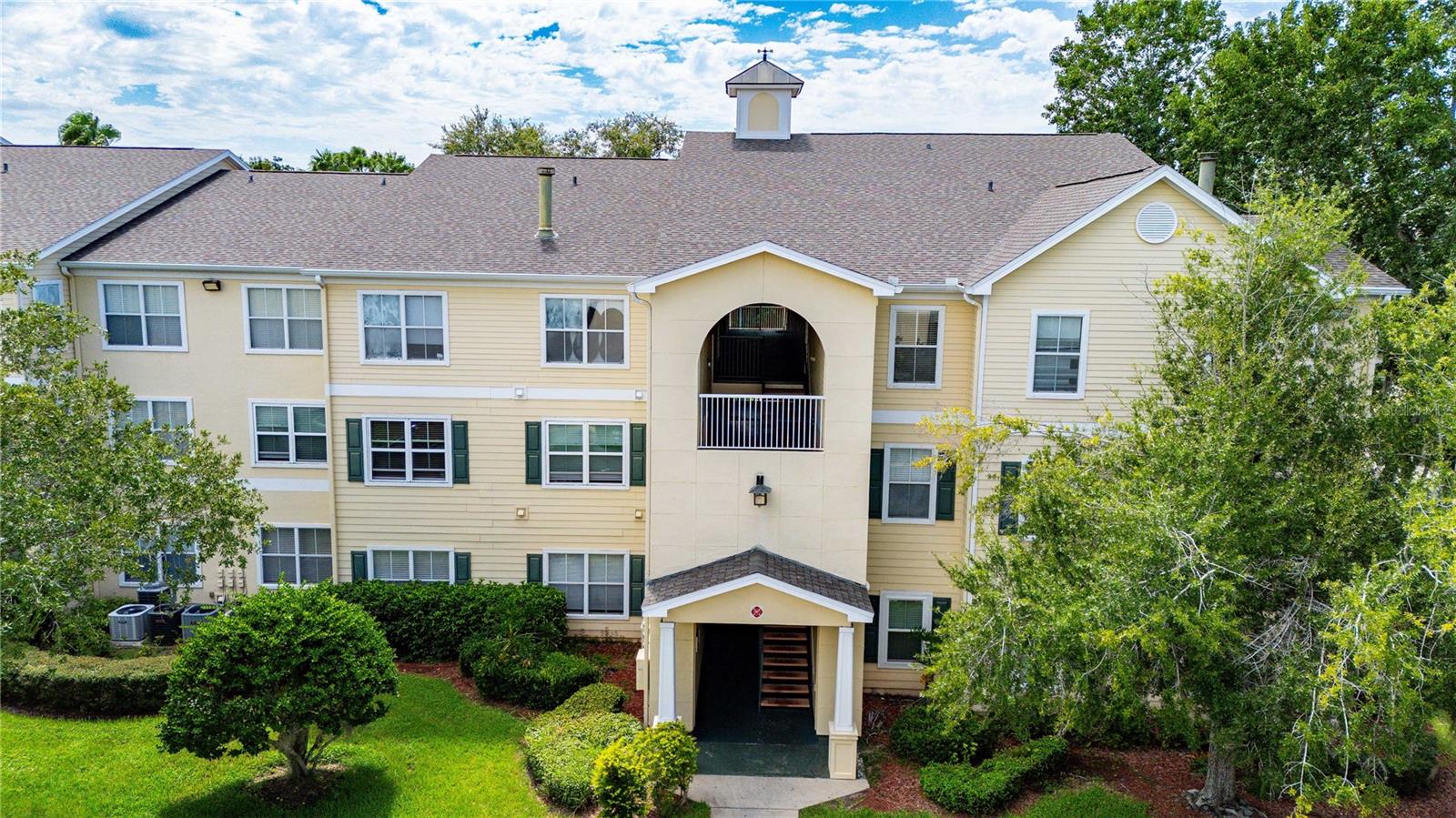18525 BRIDLE CLUB DR #18525