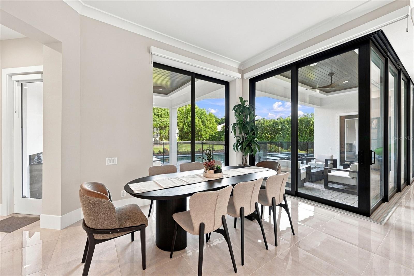 1422 OAK MEADOW PT
