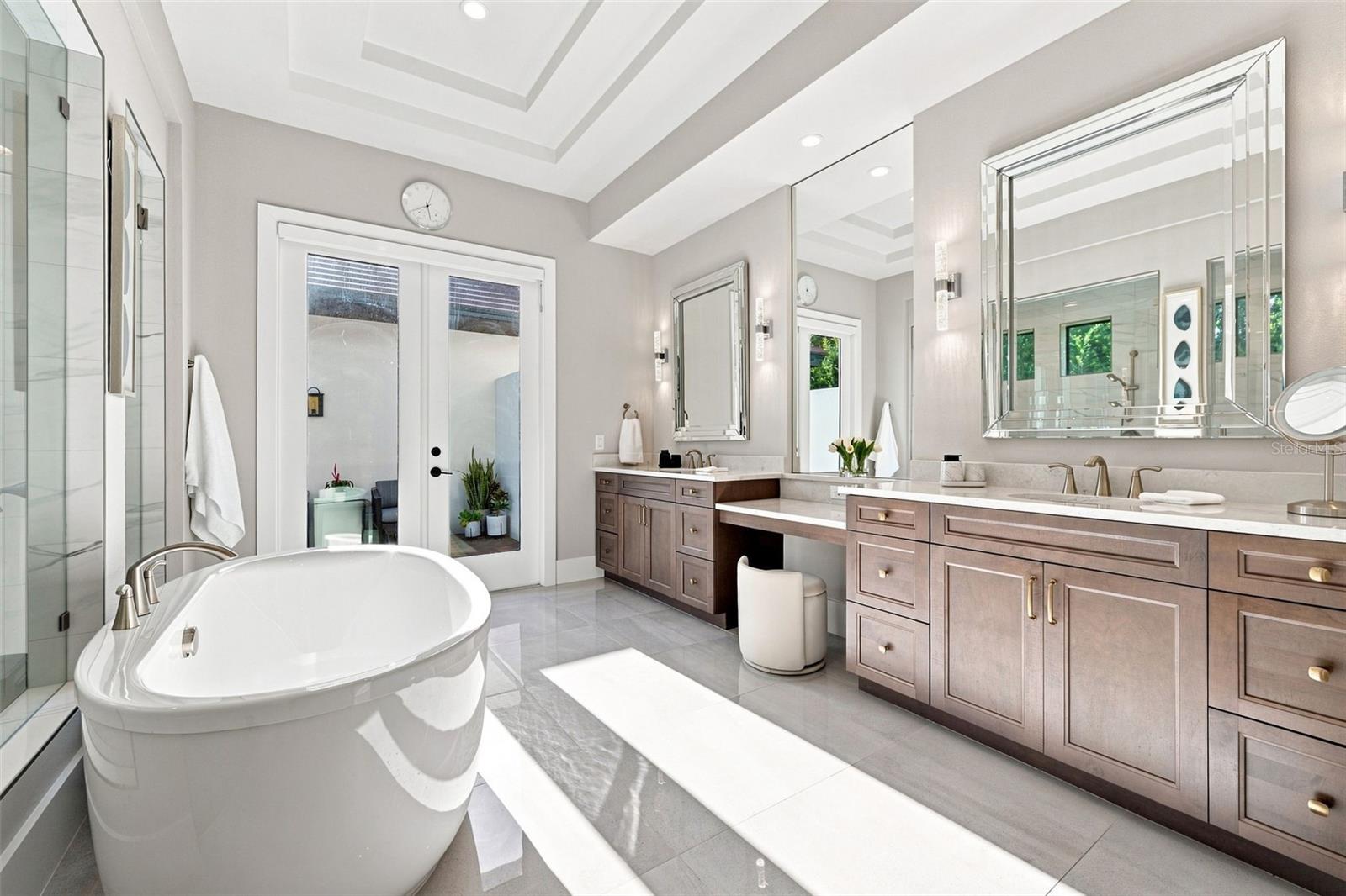 1422 OAK MEADOW PT