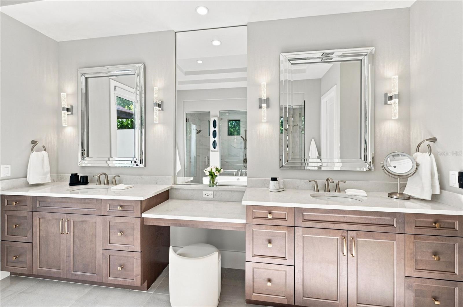 1422 OAK MEADOW PT
