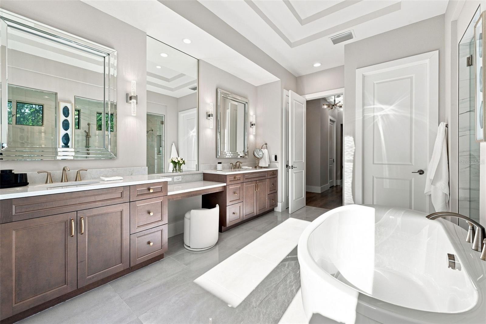 1422 OAK MEADOW PT
