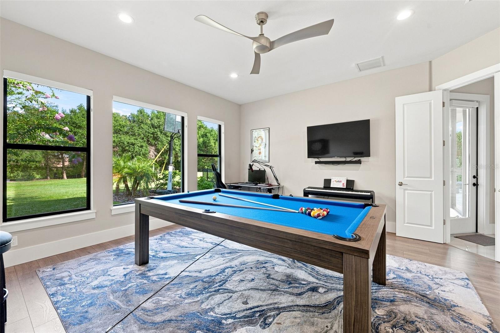 1422 OAK MEADOW PT