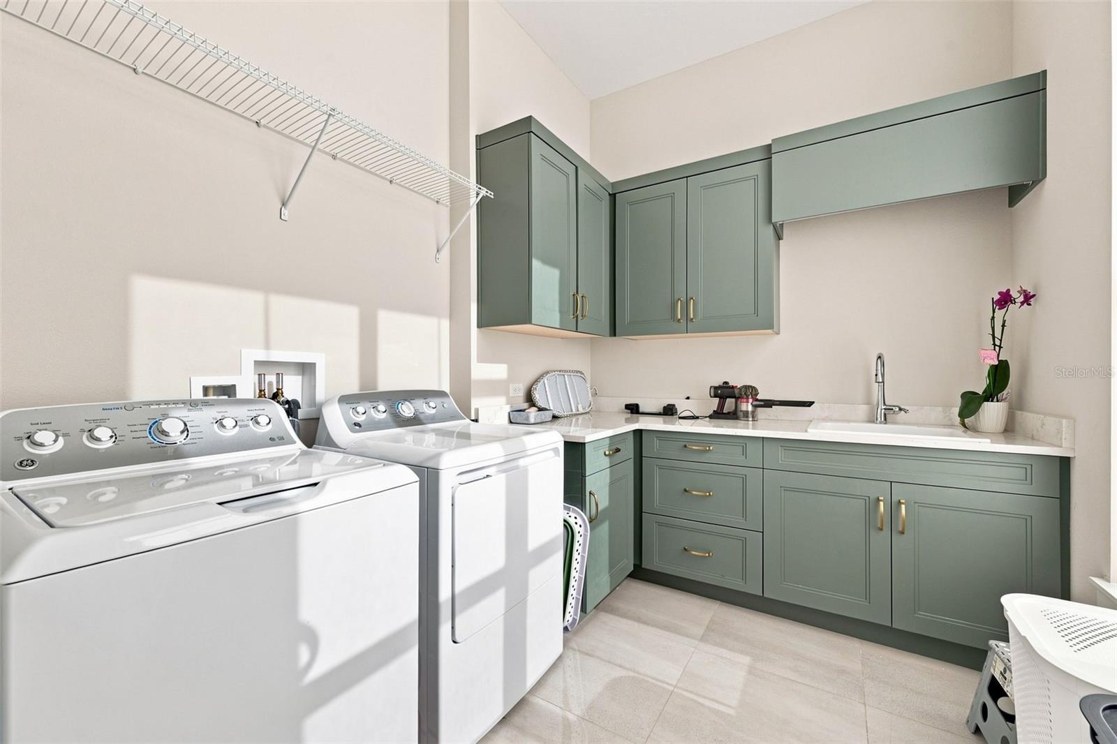 1422 OAK MEADOW PT