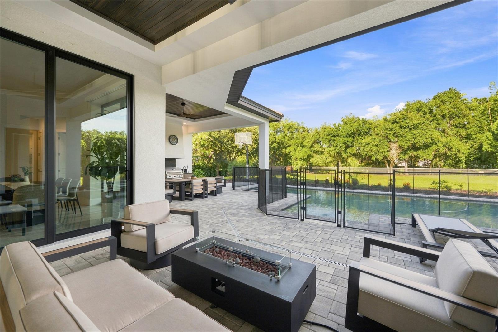 1422 OAK MEADOW PT