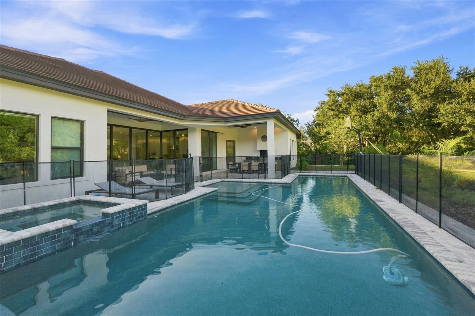 1422 OAK MEADOW PT