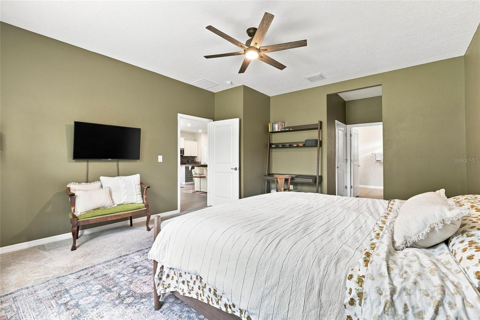 12387 EASTPOINTE DR