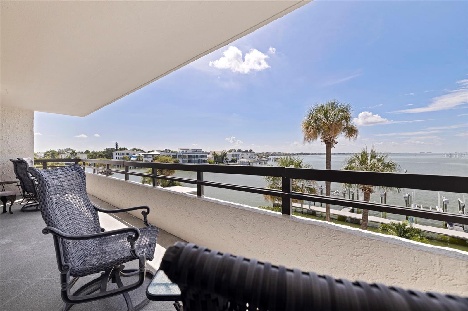 5700 Mariner St #302e, Tampa